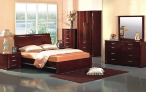 Пример большого количества мебели в спальне
